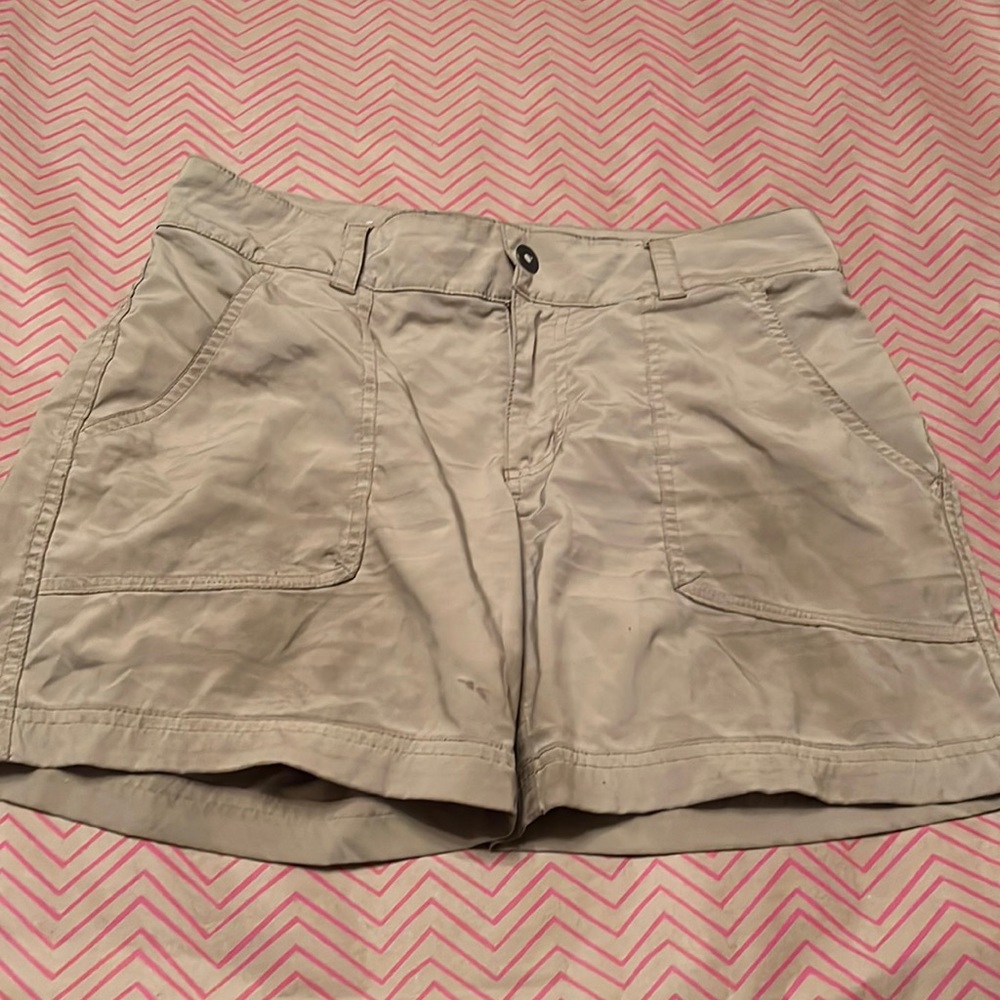 Columbia shorts